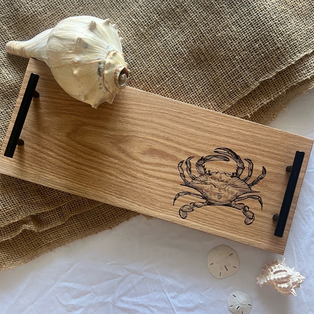 18” Oak Charcuterie Board - Blue Crab